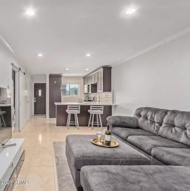 MLS: 6567648 Condo For Sale