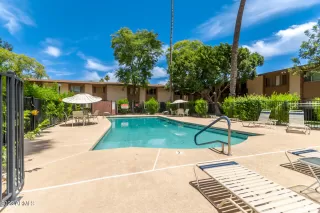 Photo #4: 6567648 Listing