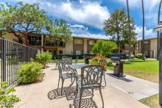 Photo #5: 6567648 Listing