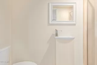 Photo #6: 6567648 Listing