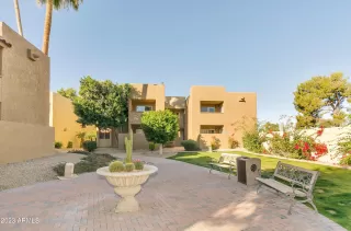 Photo #3: 6567774 Listing