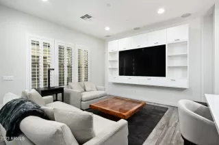 Photo #6: 6567845 Listing 