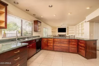 Photo #3: 6568231 Listing