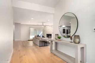 Photo #2: 6568263 Listing