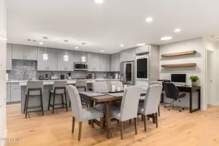 Photo #5: 6568263 Listing