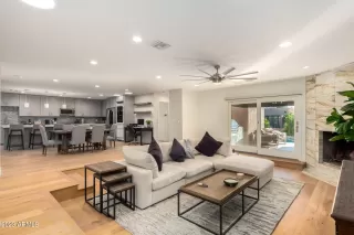 Photo #6: 6568263 Listing