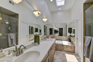 Photo #4: 6568450 Listing