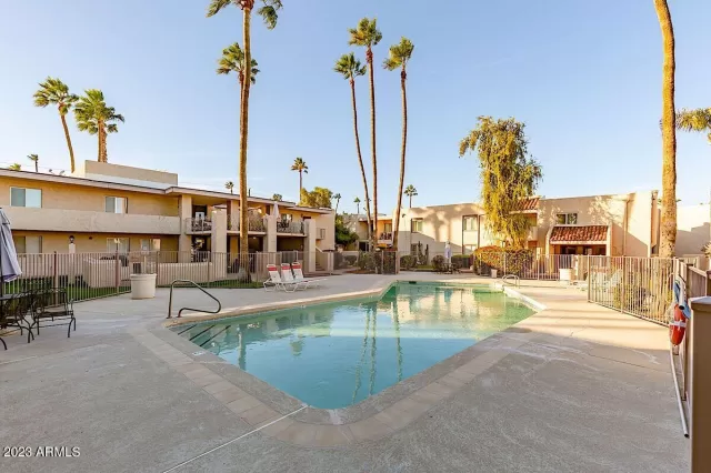 MLS: 6568520 Condo For Sale