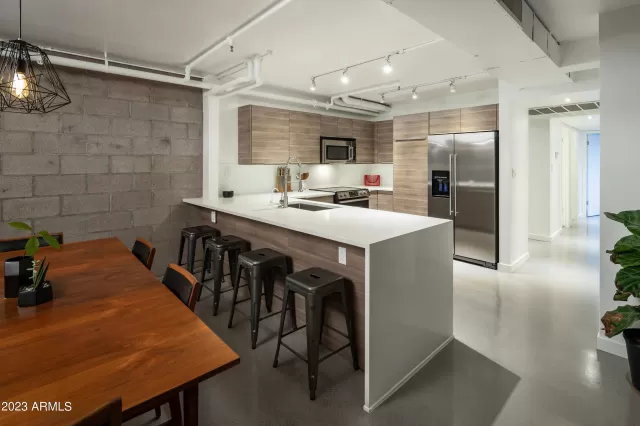 MLS: 6568592 Condo For Sale