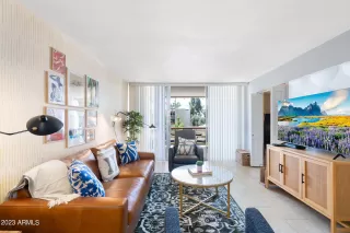 Photo #4: 6568895 Listing