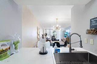 Photo #6: 6568895 Listing