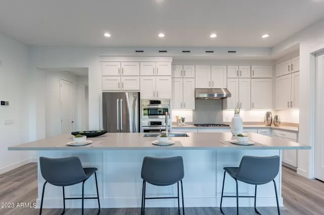 MLS: 6569202 Condo For Sale