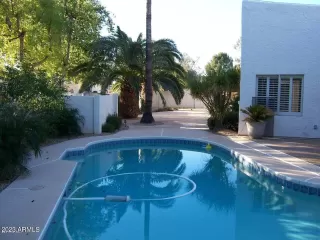 Photo #6: 6569539 Listing