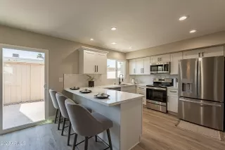 Photo #3: 6569670 Listing 