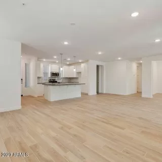 Photo #6: 6569722 Listing