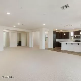 Photo #6: 6569731 Listing