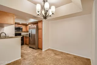 Photo #3: 6569937 Listing