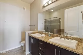 Photo #5: 6570011 Listing