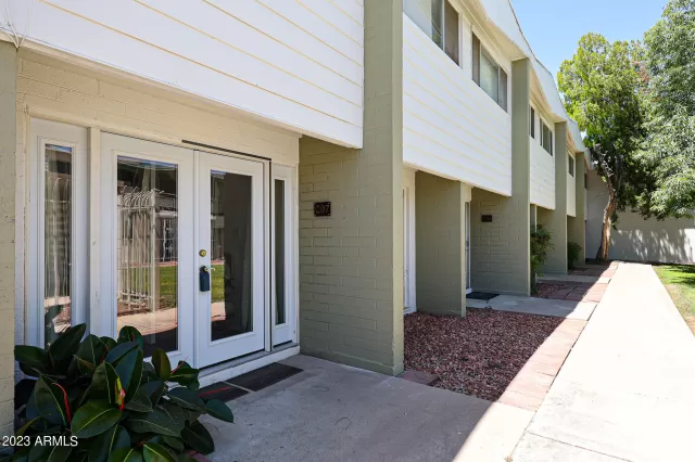 MLS: 6570334 Condo For Sale