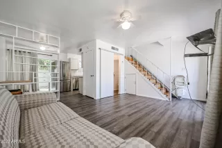 Photo #2: 6570334 Listing