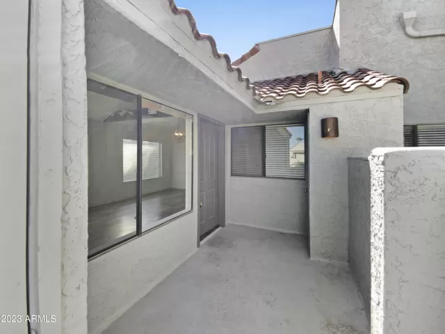 MLS: 6570583 Condo For Sale