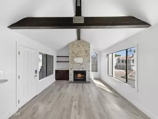 Photo #2: 6570583 Listing