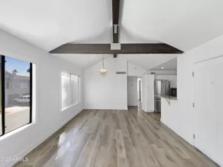 Photo #6: 6570583 Listing