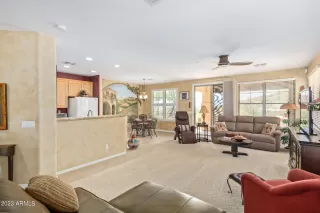 Photo #2: 6570619 Listing