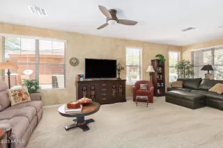 Photo #6: 6570619 Listing