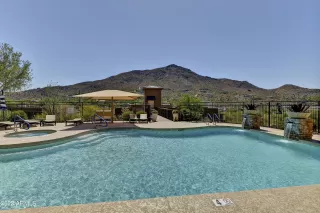 Photo #2: 6570709 Listing 