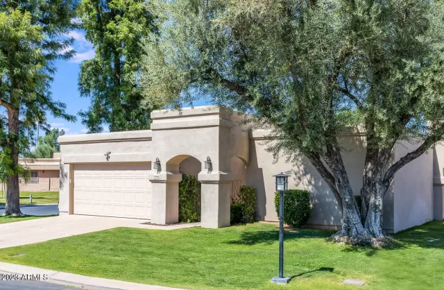 MLS: 6570905 Condo For Sale