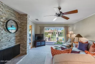 Photo #6: 6570905 Listing 