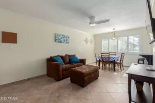 Photo #6: 6570928 Listing 