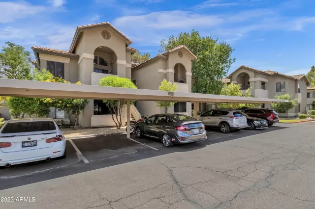 MLS: 6570978 Condo For Sale