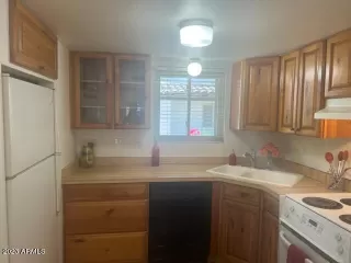 Photo #3: 6571661 Listing