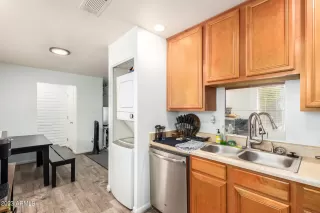 Photo #5: 6571830 Listing