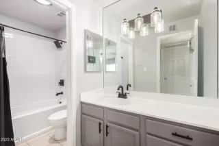 Photo #6: 6571830 Listing