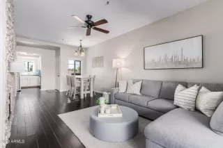 Photo #2: 6571919 Listing