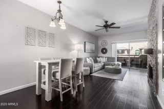 Photo #4: 6571919 Listing