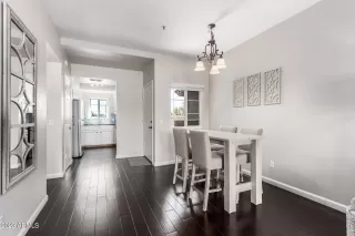 Photo #6: 6571919 Listing