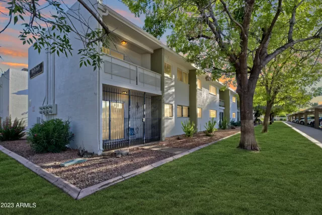 MLS: 6572093 Condo For Sale