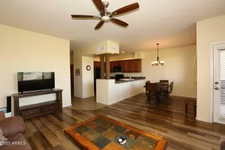 Photo #4: 6572282 Listing