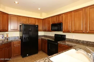 Photo #5: 6572282 Listing