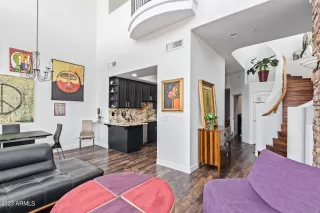 Photo #2: 6572336 Listing