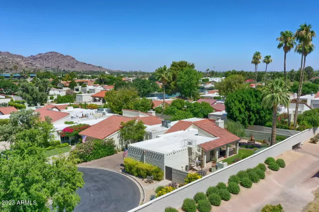 MLS: 6572360 Condo For Sale