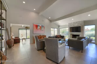 Photo #6: 6572360 Listing