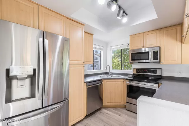 MLS: 6572386 Condo For Sale