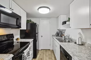 Photo #2: 6572463 Listing 