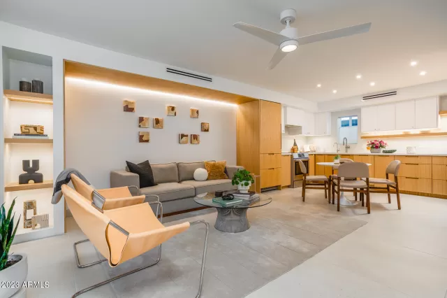 MLS: 6572488 Condo For Sale