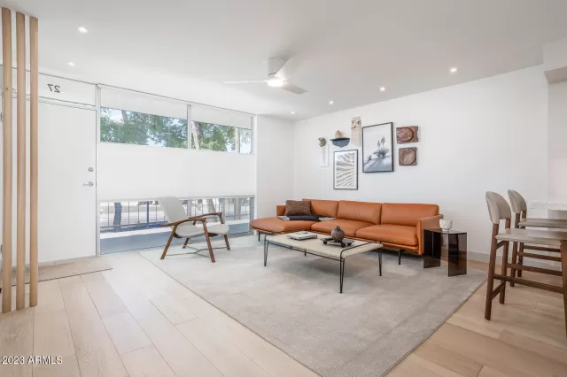 MLS: 6572489 Condo For Sale